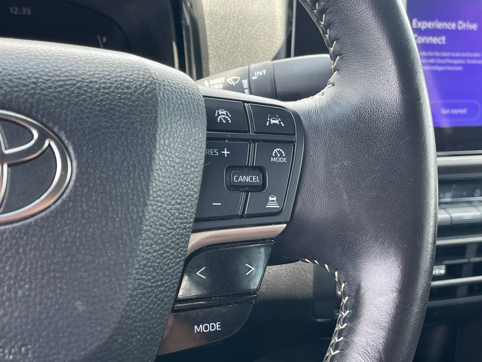 Used 2025  Toyota SE image 26