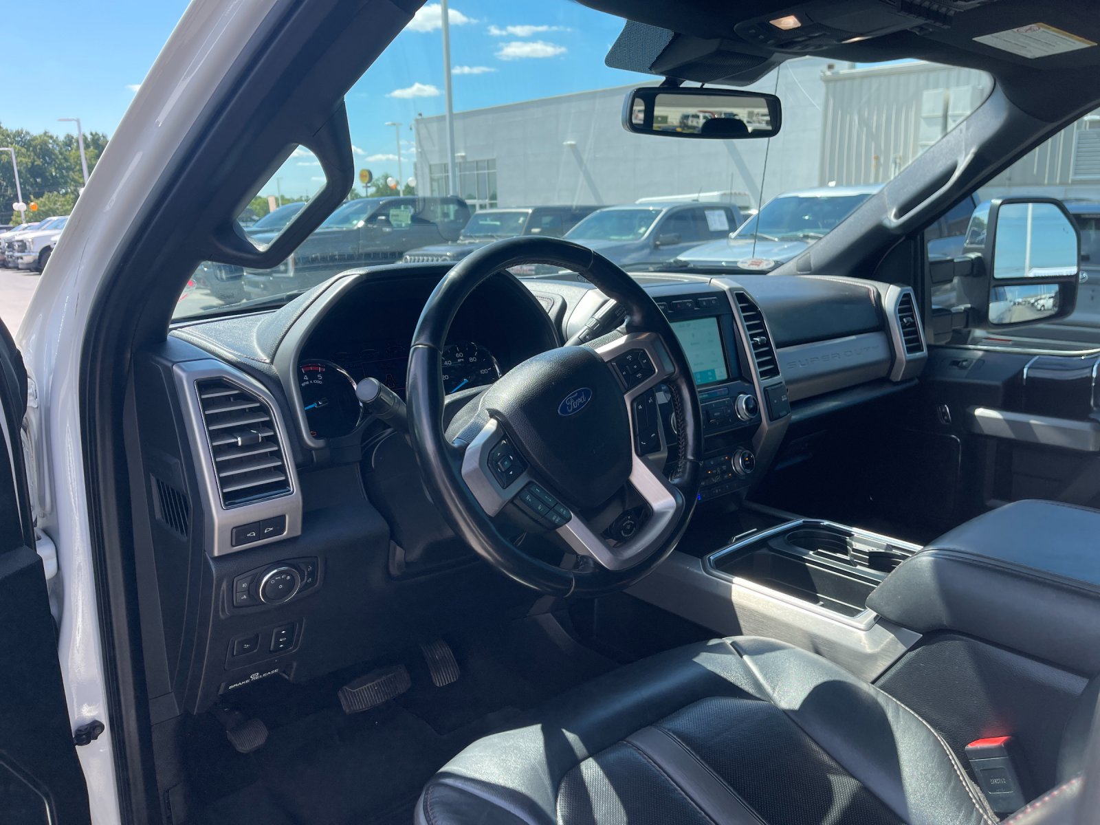 Used 2020 White Ford Platinum image 11
