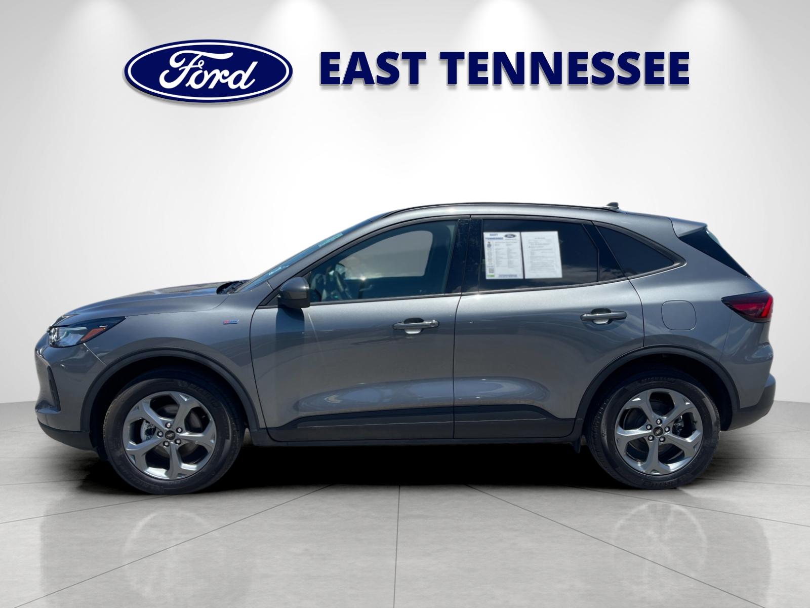 Used 2025 Gray Ford ST-Line Select image 6