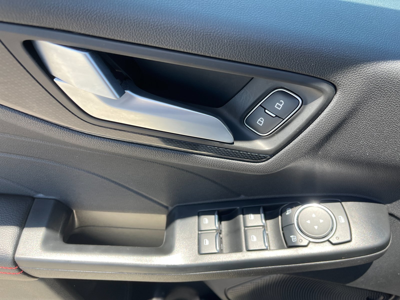Used 2025 Gray Ford ST-Line Select image 13