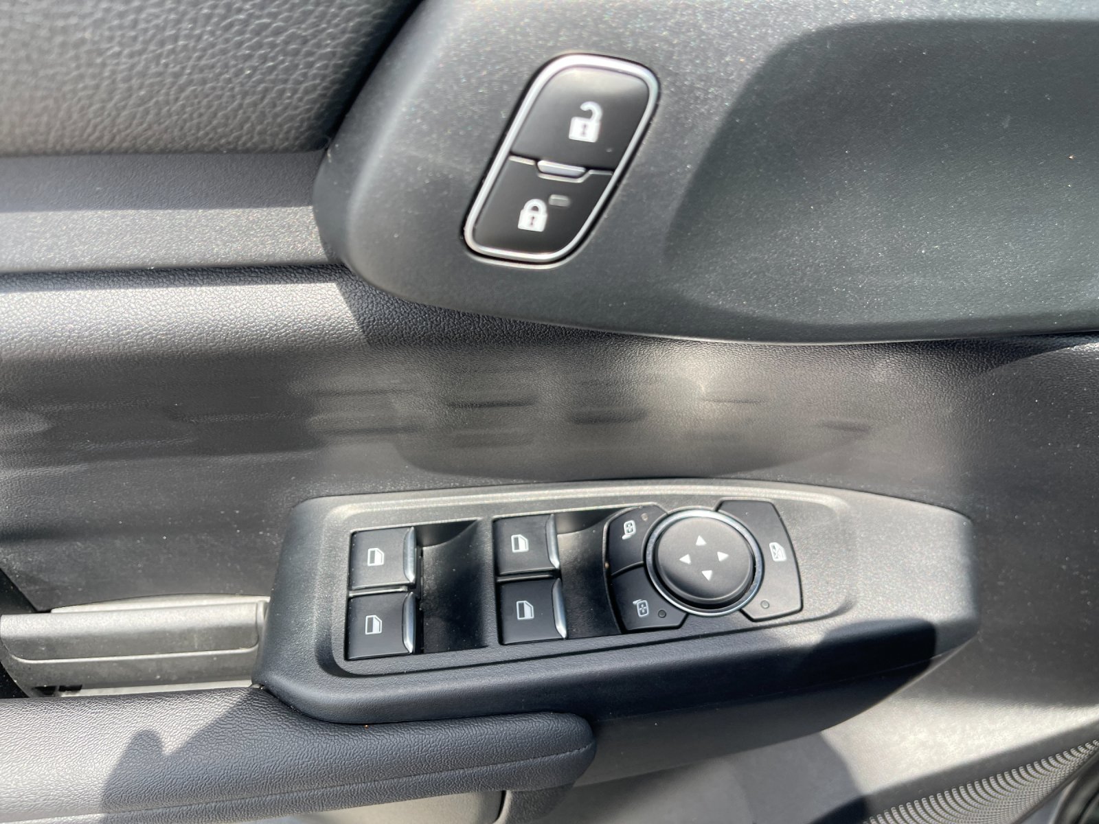 Used 2025 Gray Ford XL image 13