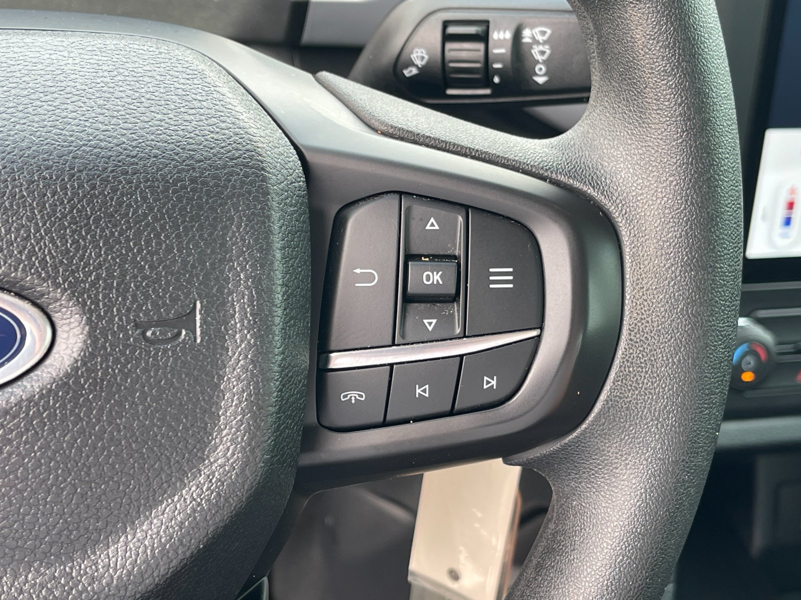 Used 2025 Gray Ford XL image 25