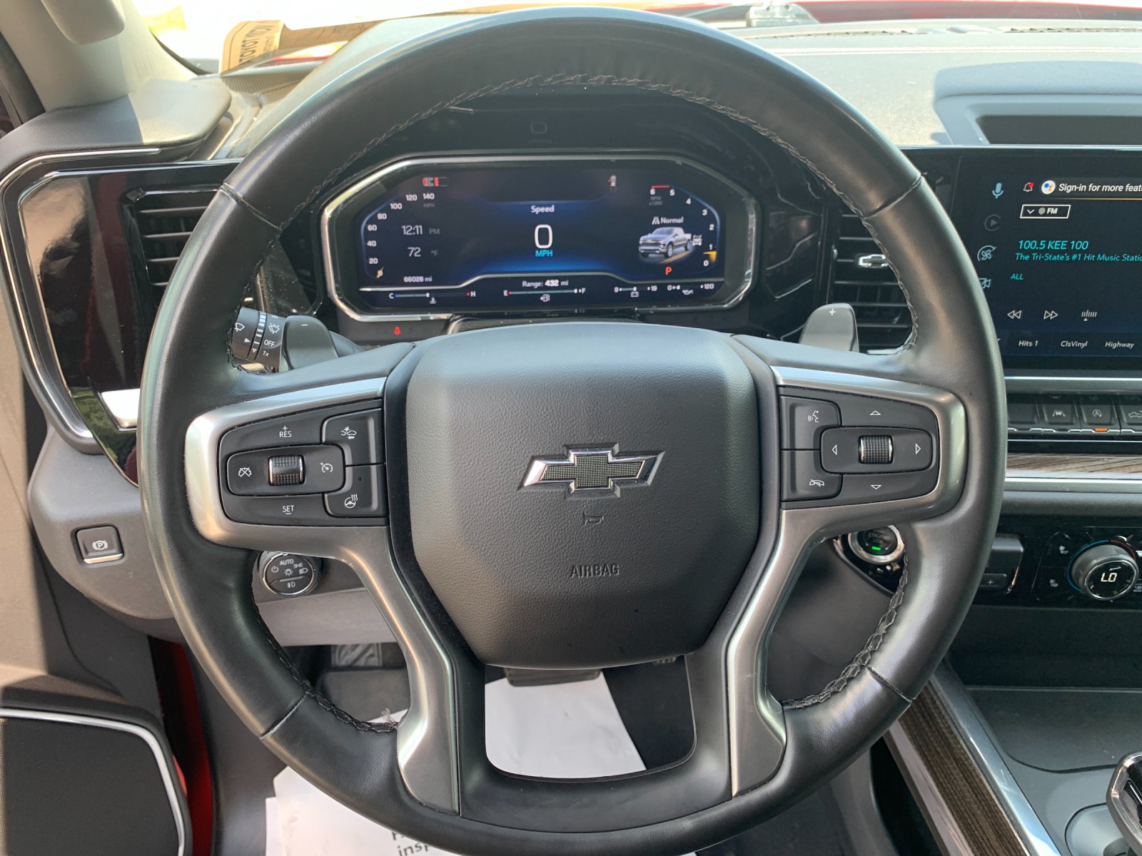 Used 2025 Red Chevrolet RST image 26