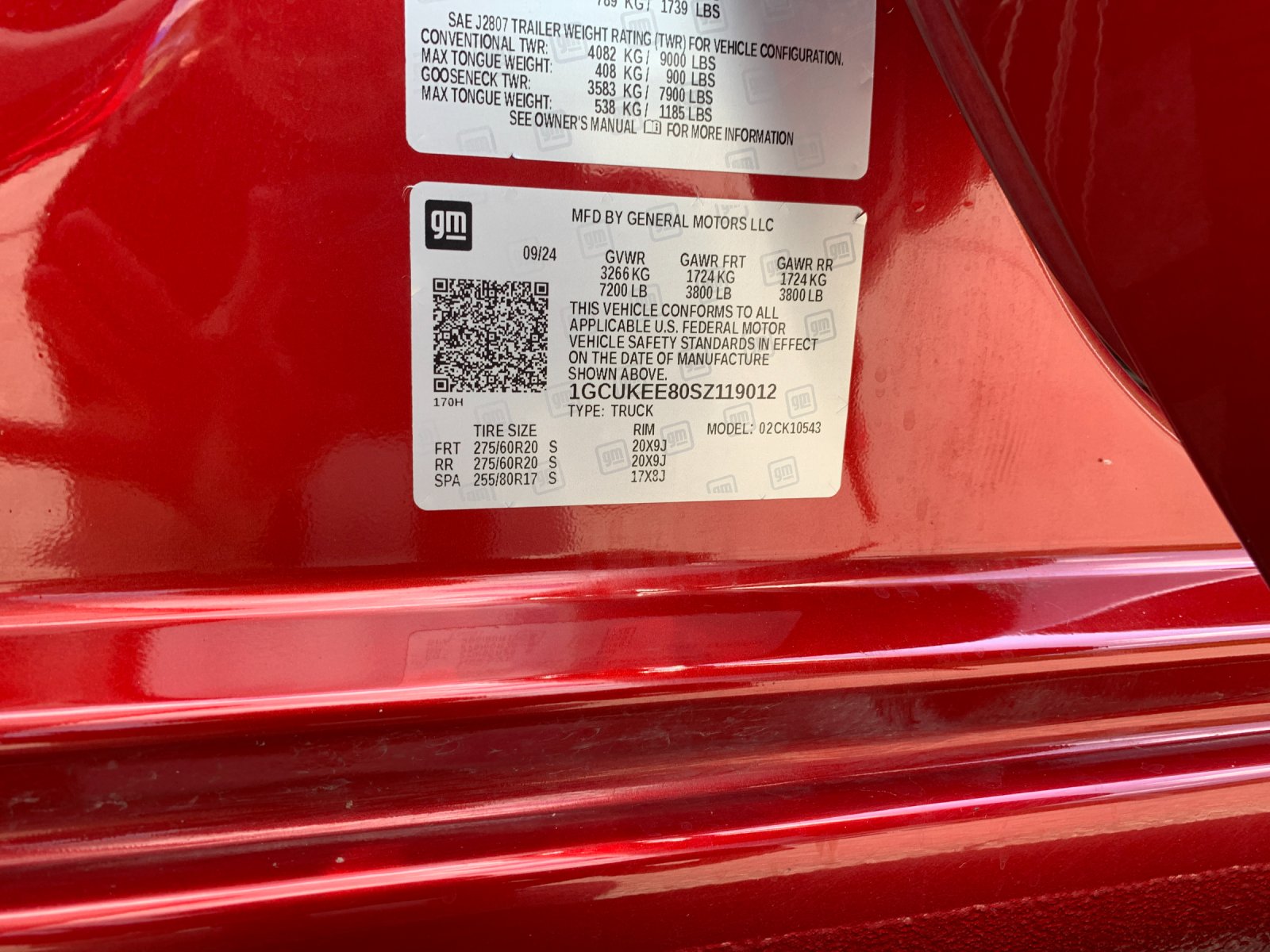 Used 2025 Red Chevrolet RST image 34