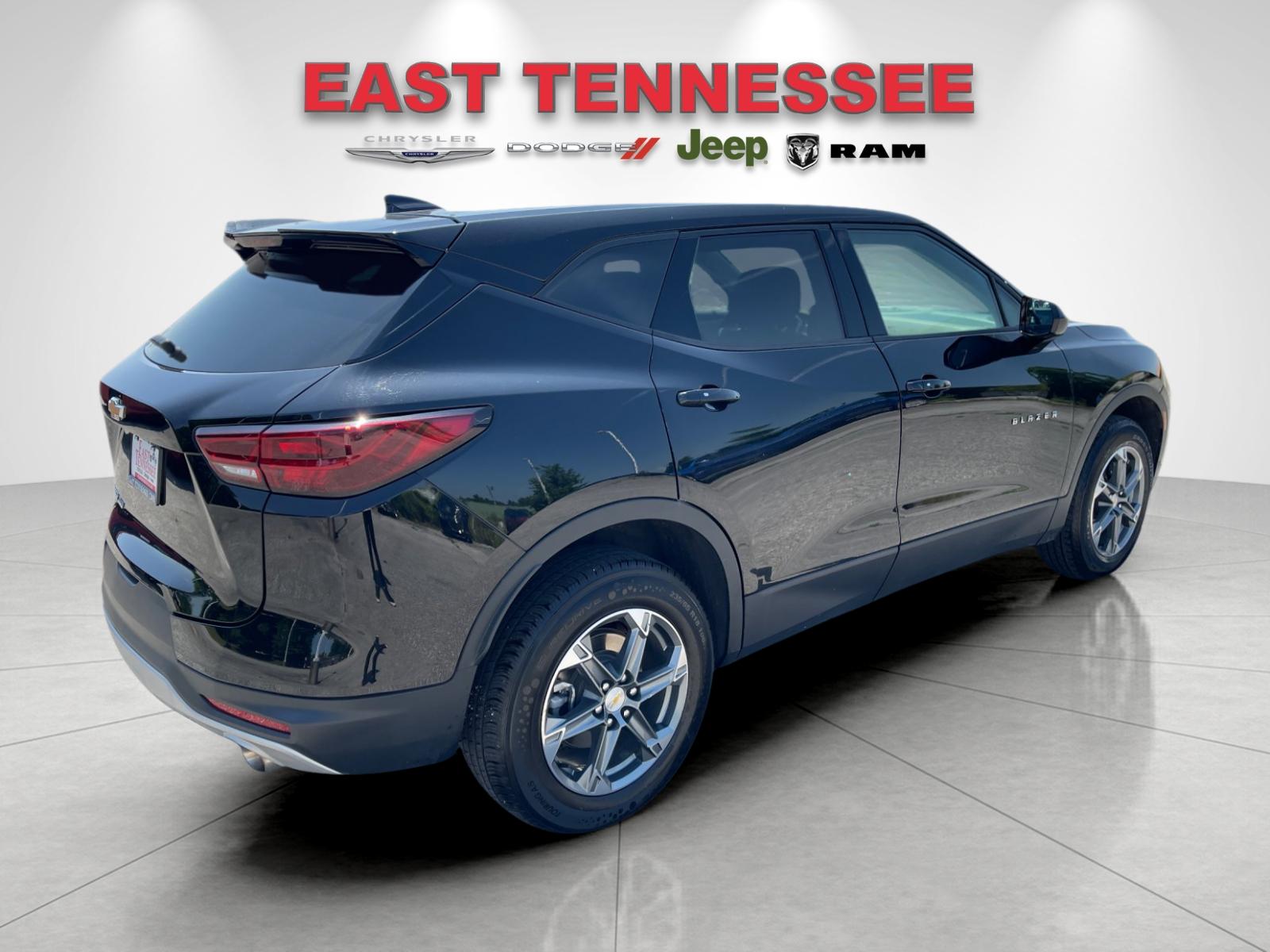 Used 2025 Black Chevrolet LT image 3