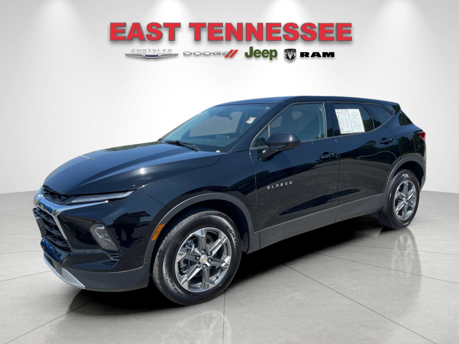 Used 2025 Black Chevrolet LT image 7