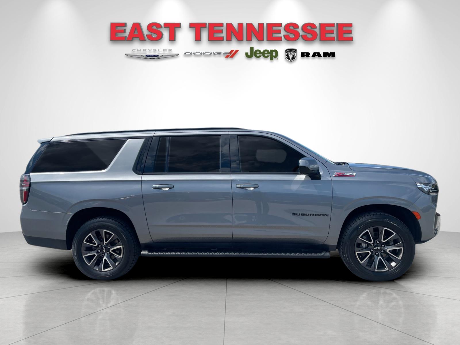 Used 2022 Gray Chevrolet Z71 image 2