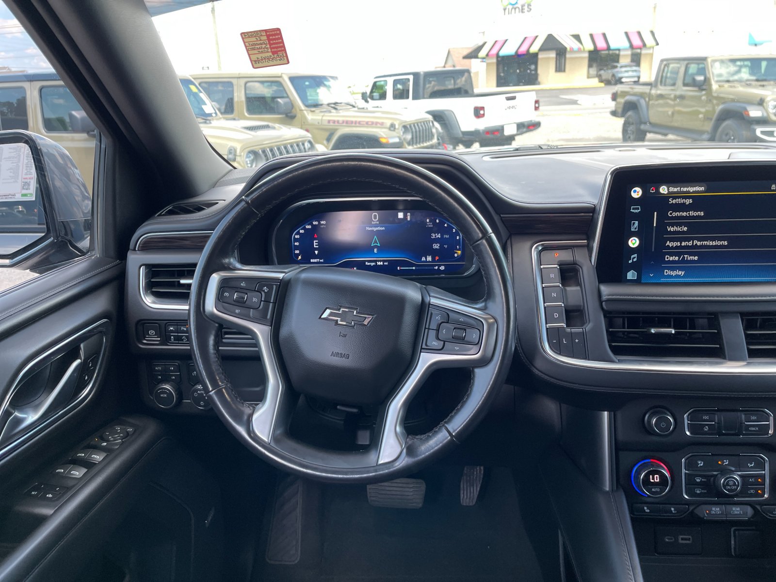 Used 2022 Gray Chevrolet Z71 image 16