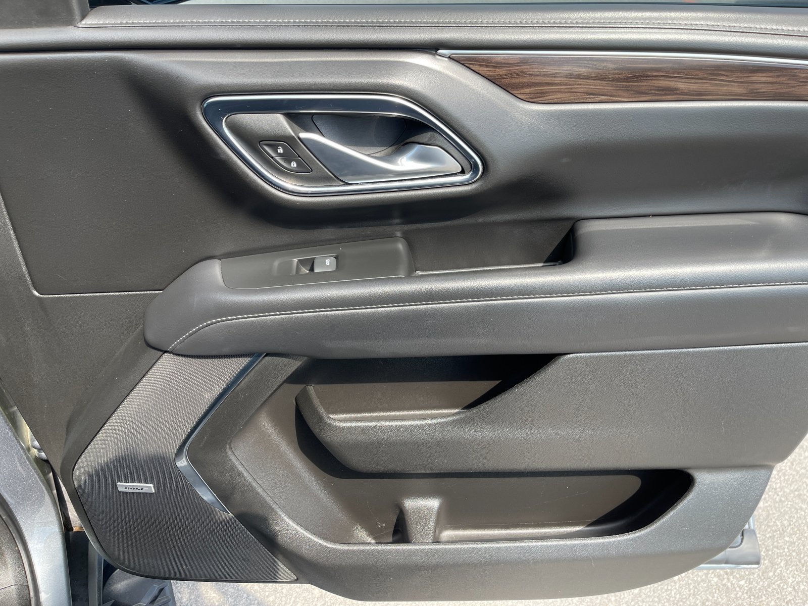 Used 2022 Gray Chevrolet Z71 image 20