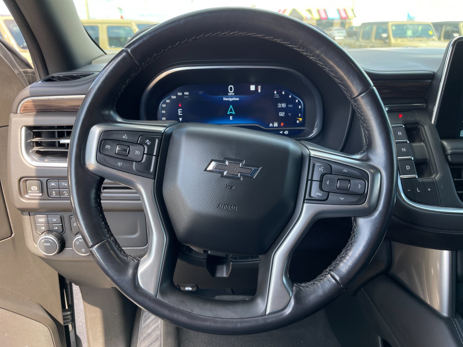 Used 2022 Gray Chevrolet Z71 image 27