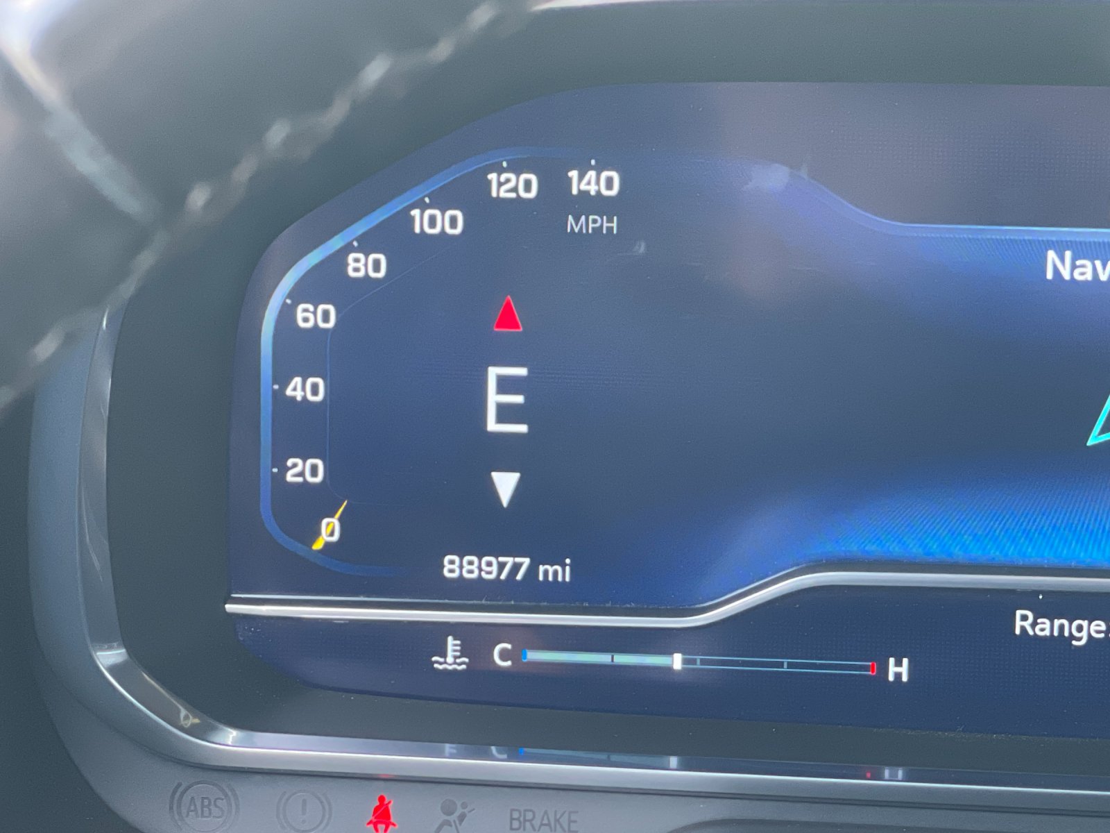 Used 2022 Gray Chevrolet Z71 image 31