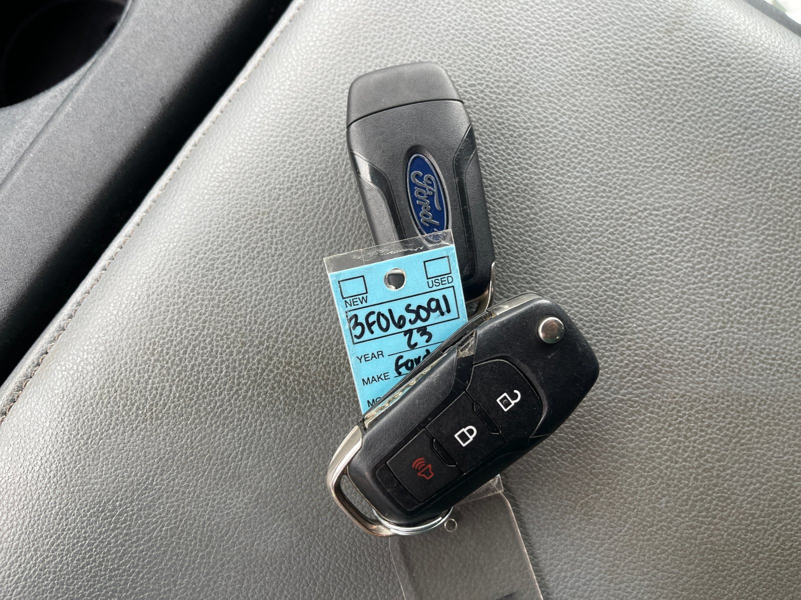 Used 2023 White Ford XL image 10