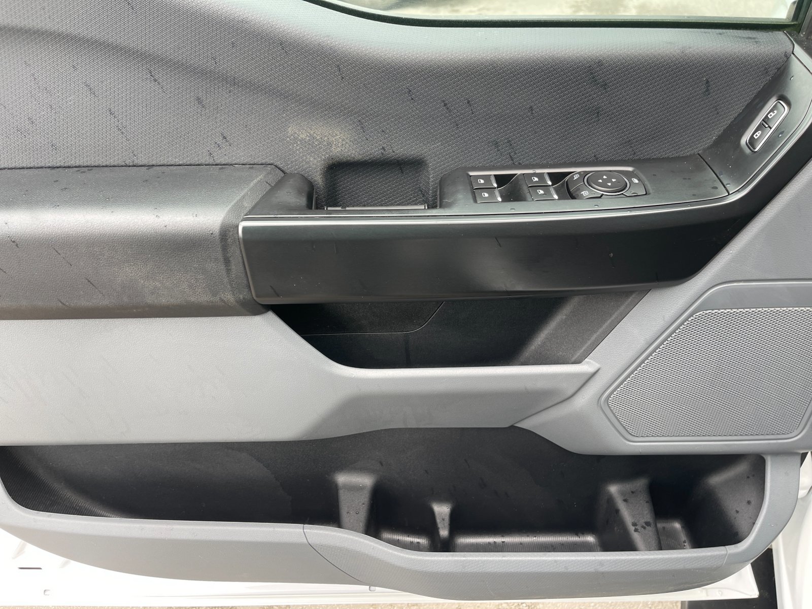 Used 2023 White Ford XL image 12