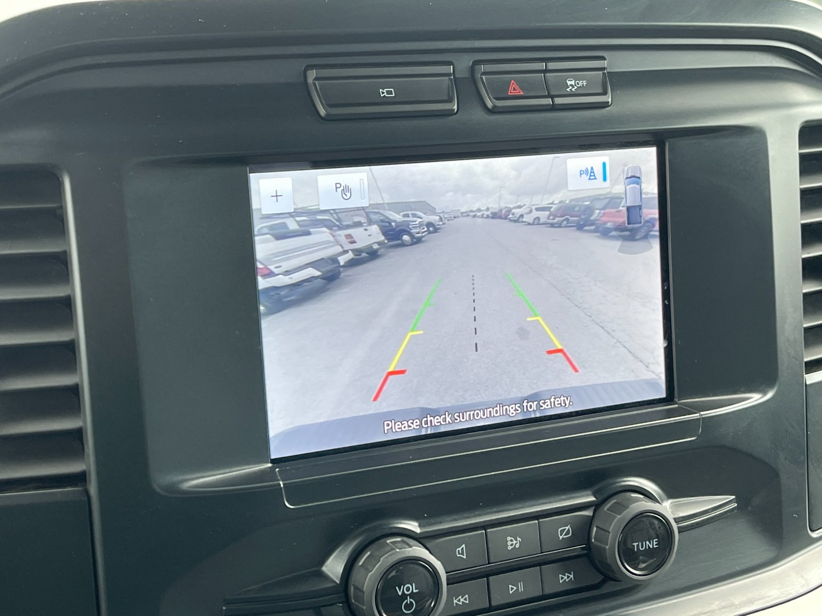 Used 2023 White Ford XL image 20