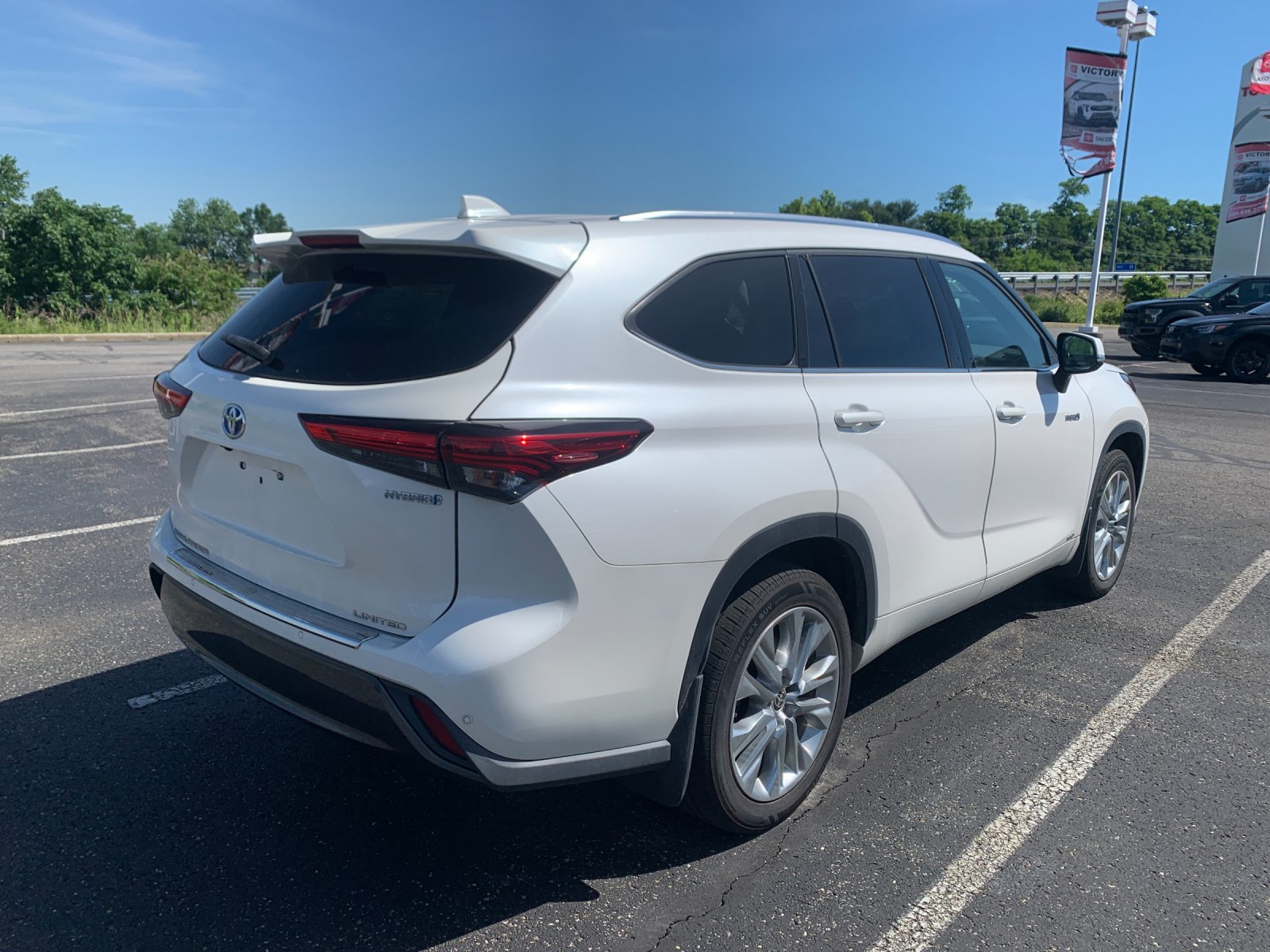 Used 2020 White Toyota Limited image 2