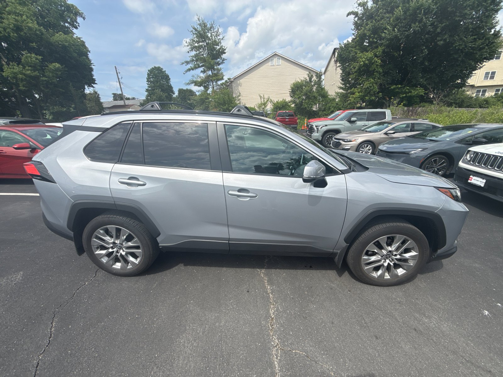2025 Toyota RAV4 XLE Premium AWD's photo