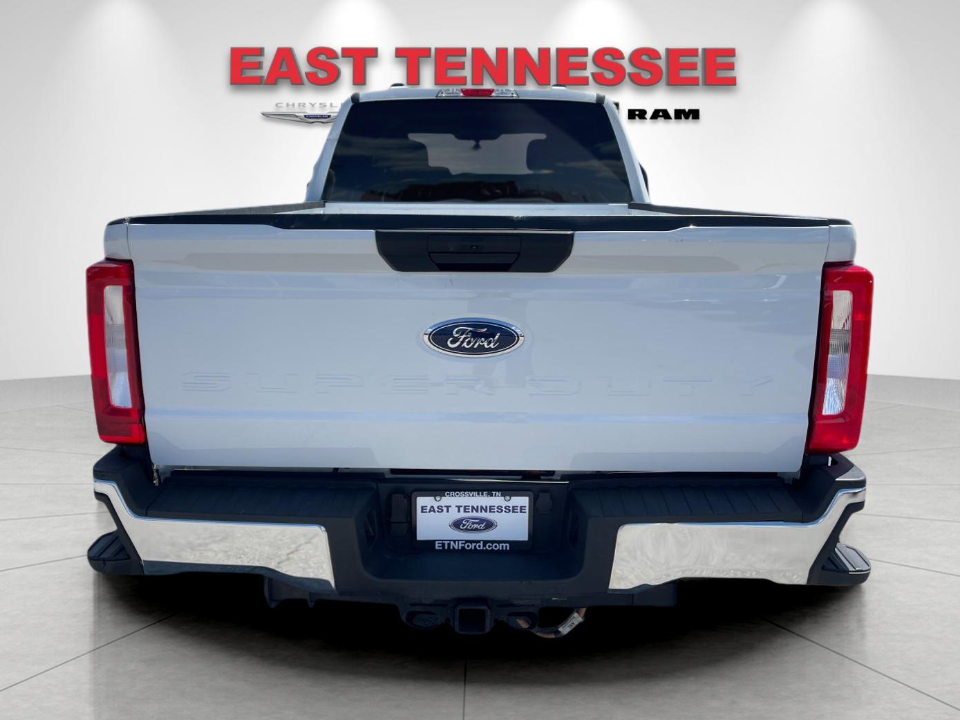 Used 2024 White Ford XL image 4