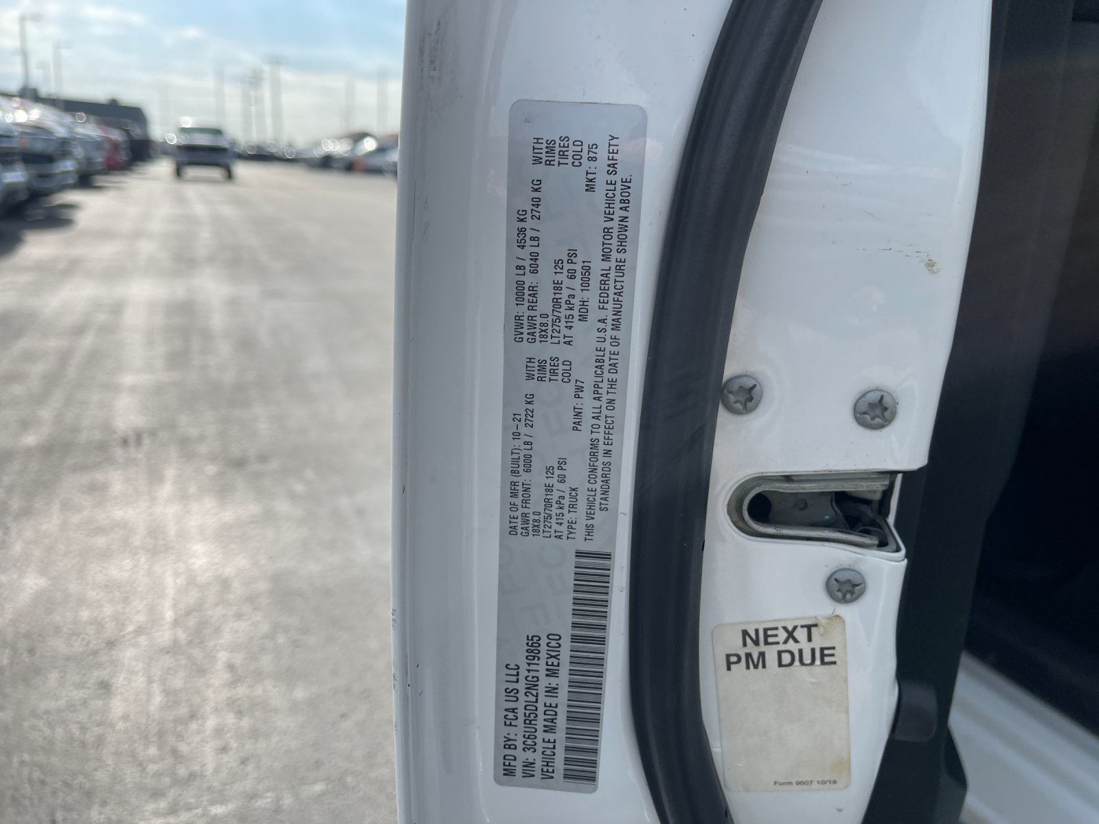 Used 2022 White Ram Big Horn image 31