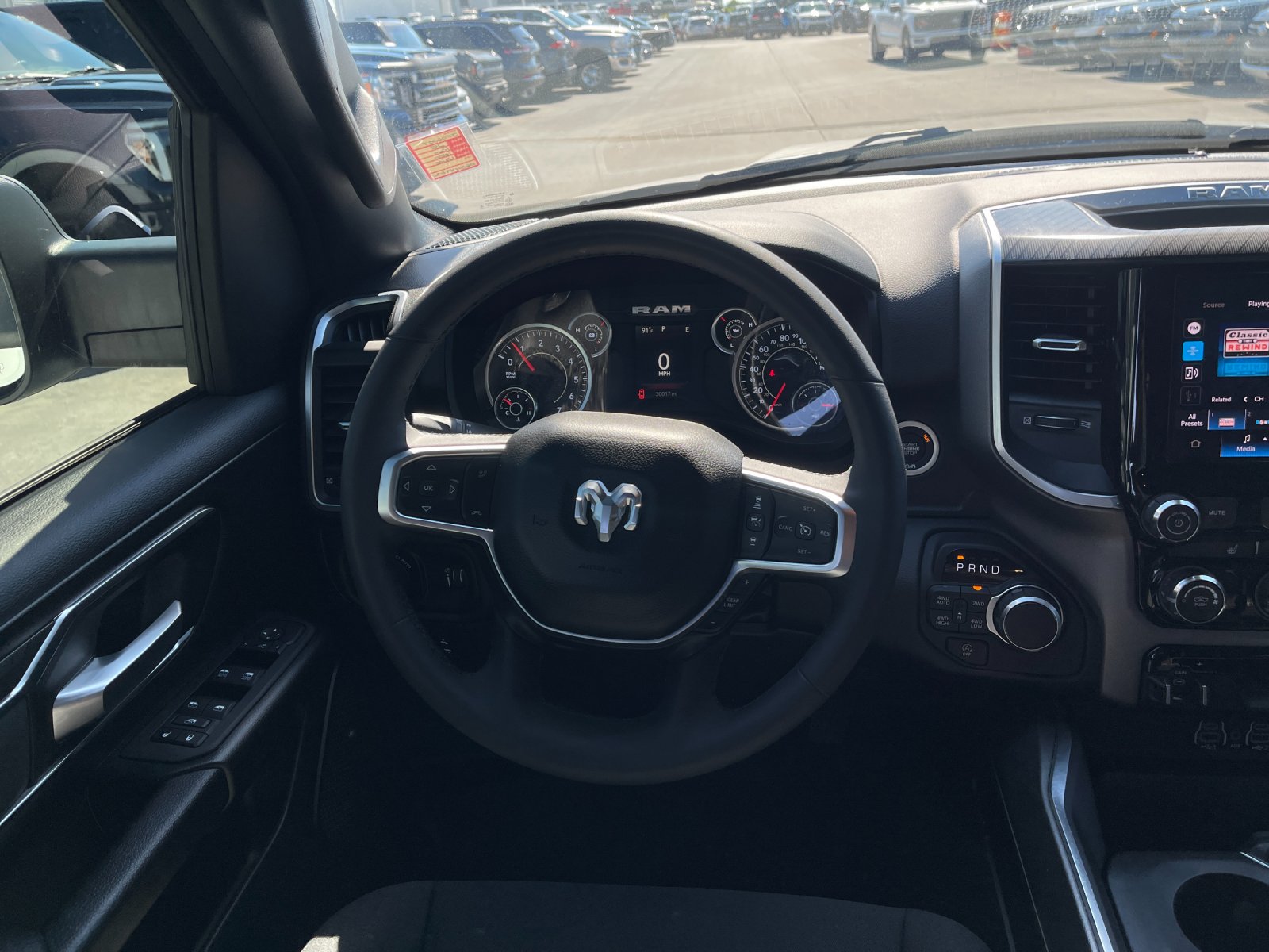 Used 2025 White Ram Big Horn/Lone Star image 16