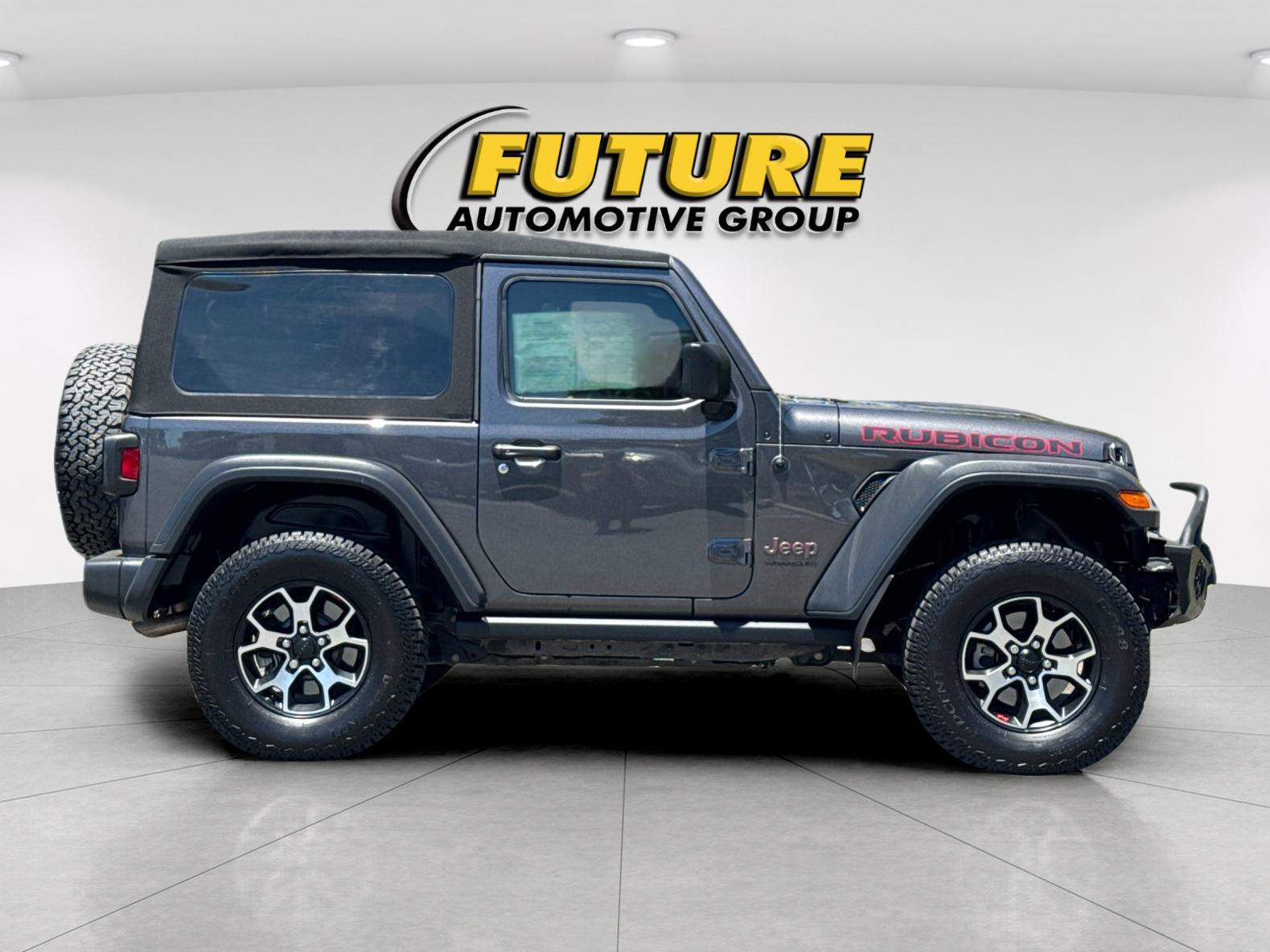 Used 2020 Gray Jeep Rubicon image 3