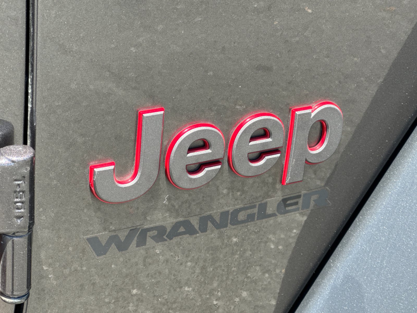 Used 2020 Gray Jeep Rubicon image 25