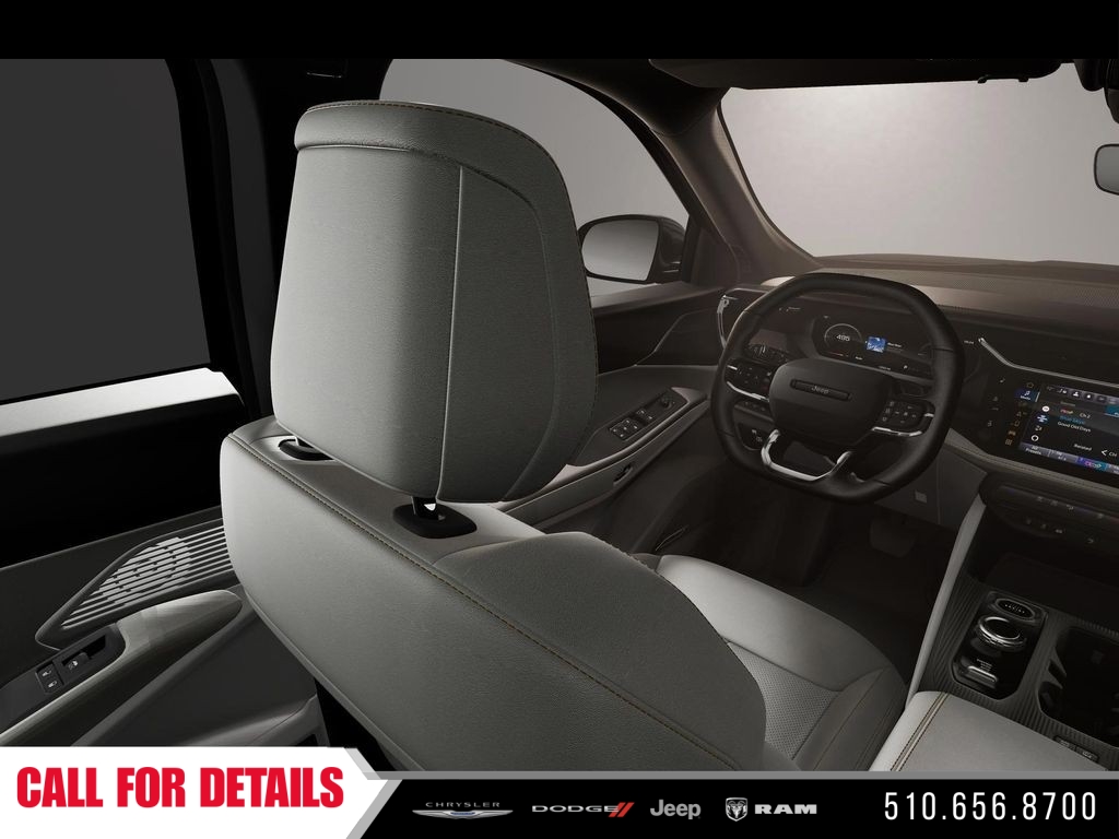 New 2026 Bright White Clear-Coat Exterior Paint Jeep Limited image 20