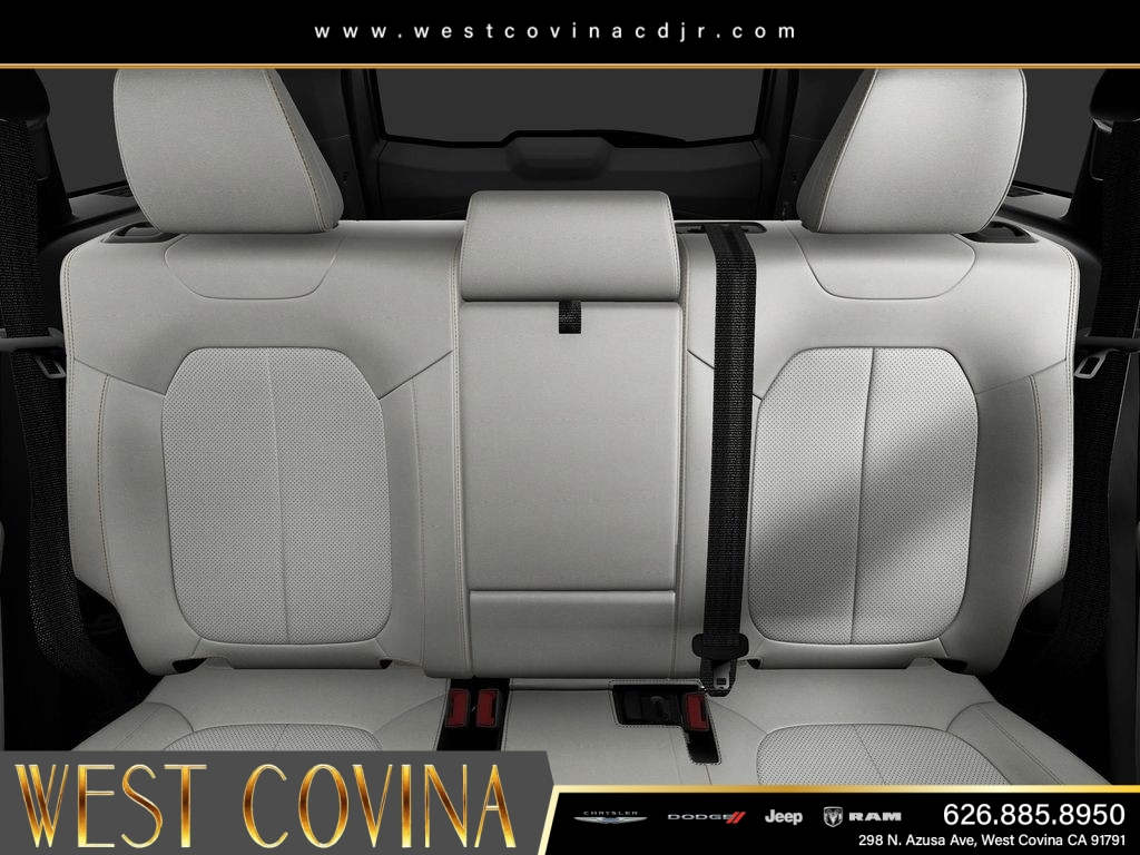 New 2026 Bright White Clear-Coat Exterior Paint Jeep Limited image 17