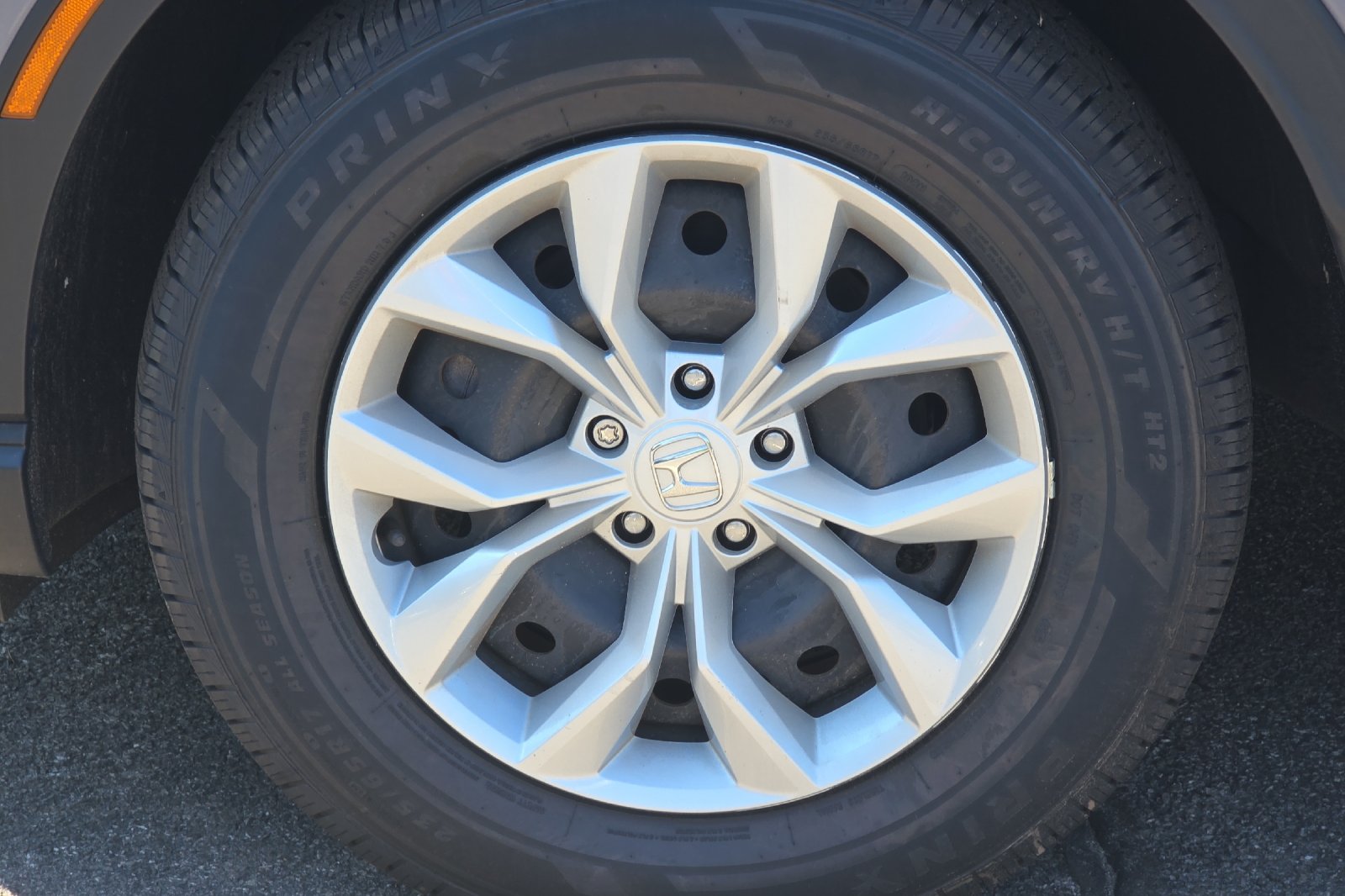 Used 2024 Urban Gray Honda LX image 24
