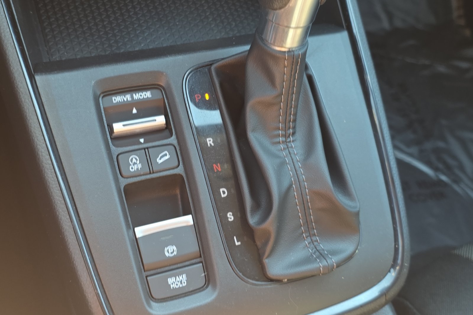 Used 2024 Urban Gray Honda LX image 21