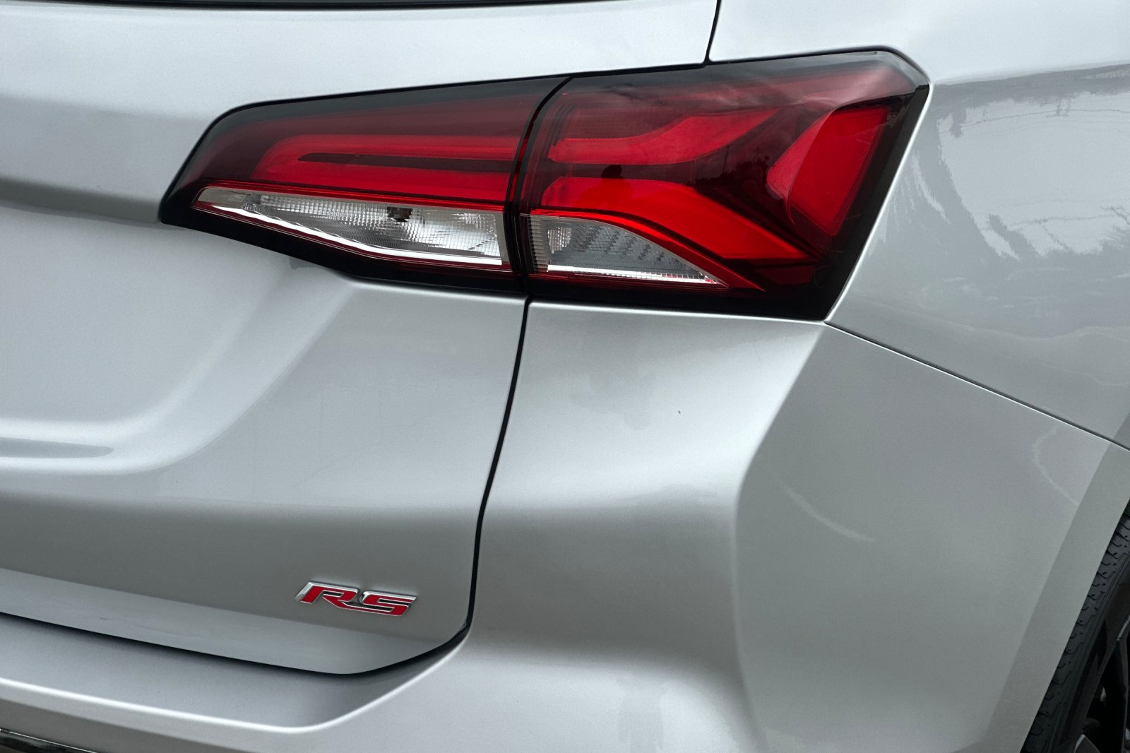 Used 2022 Silver Chevrolet RS image 26