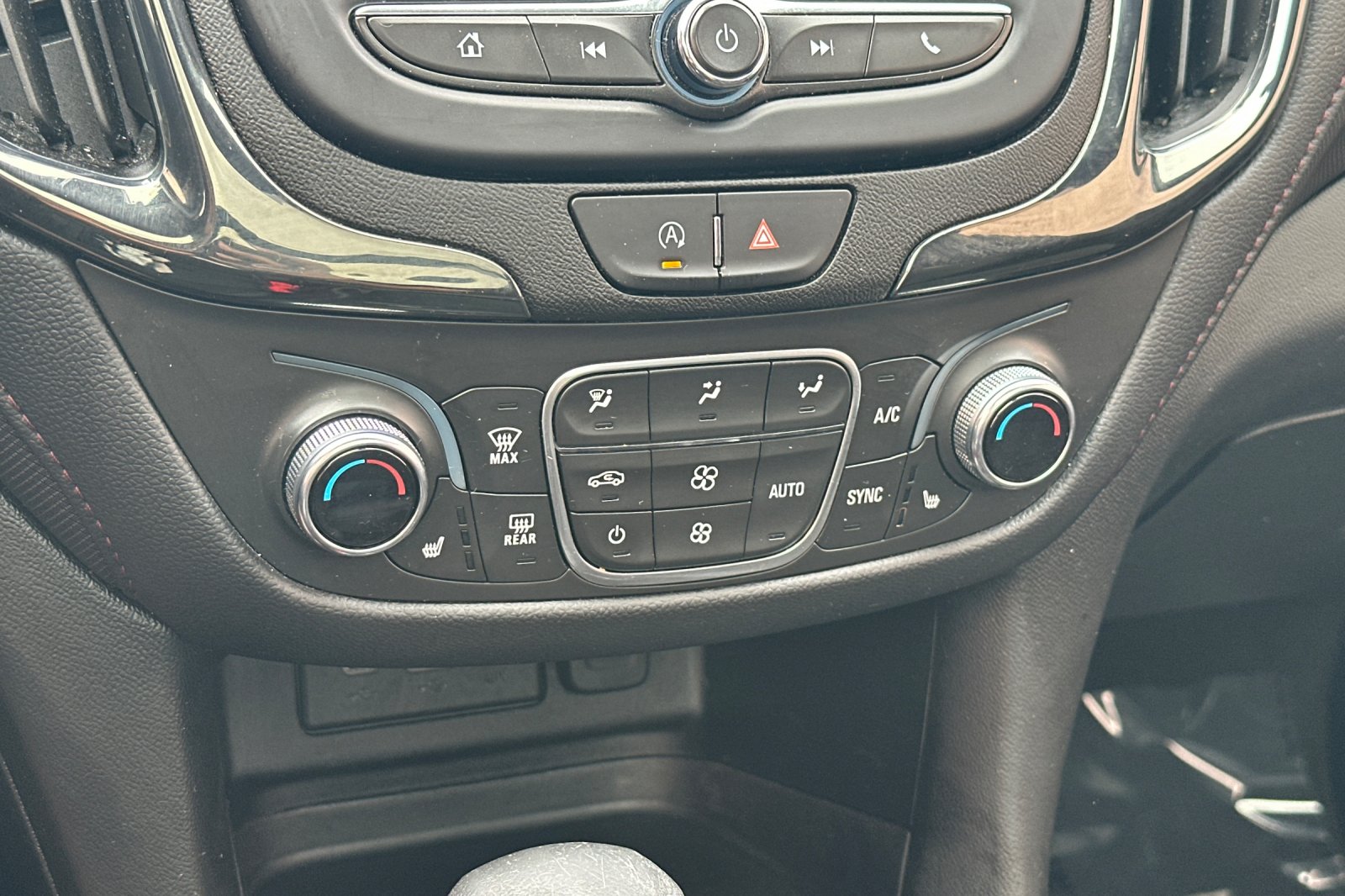 Used 2022 Silver Chevrolet RS image 20