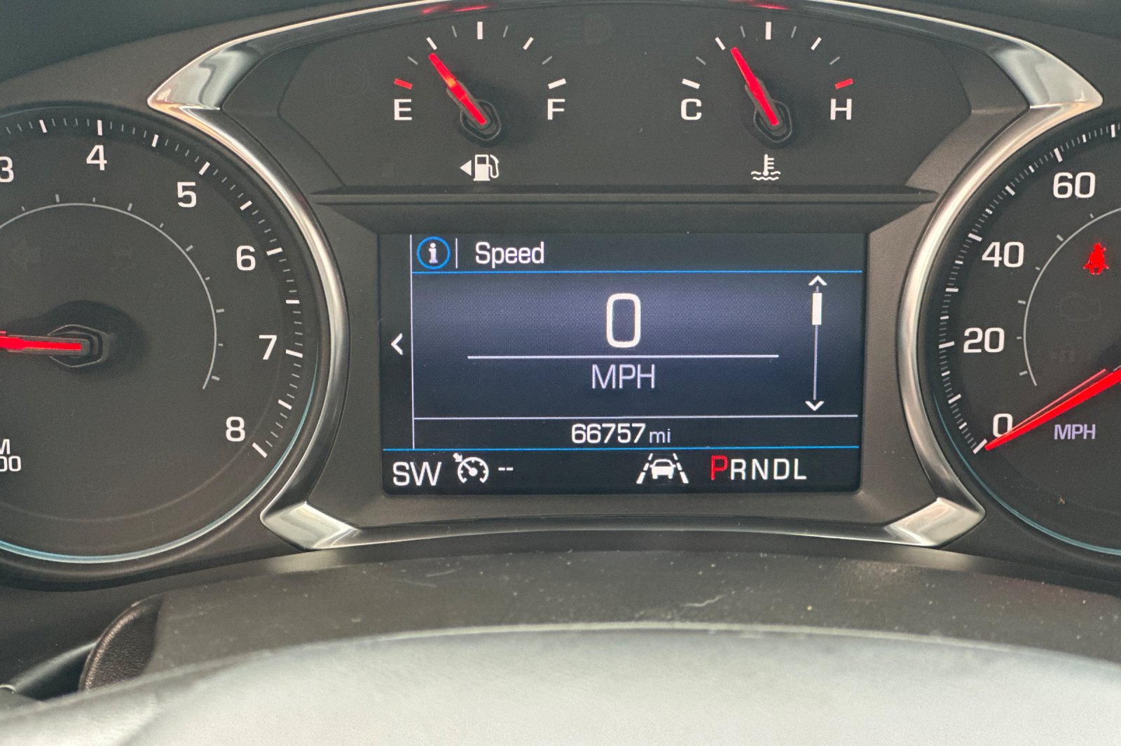 Used 2022 Silver Chevrolet RS image 27