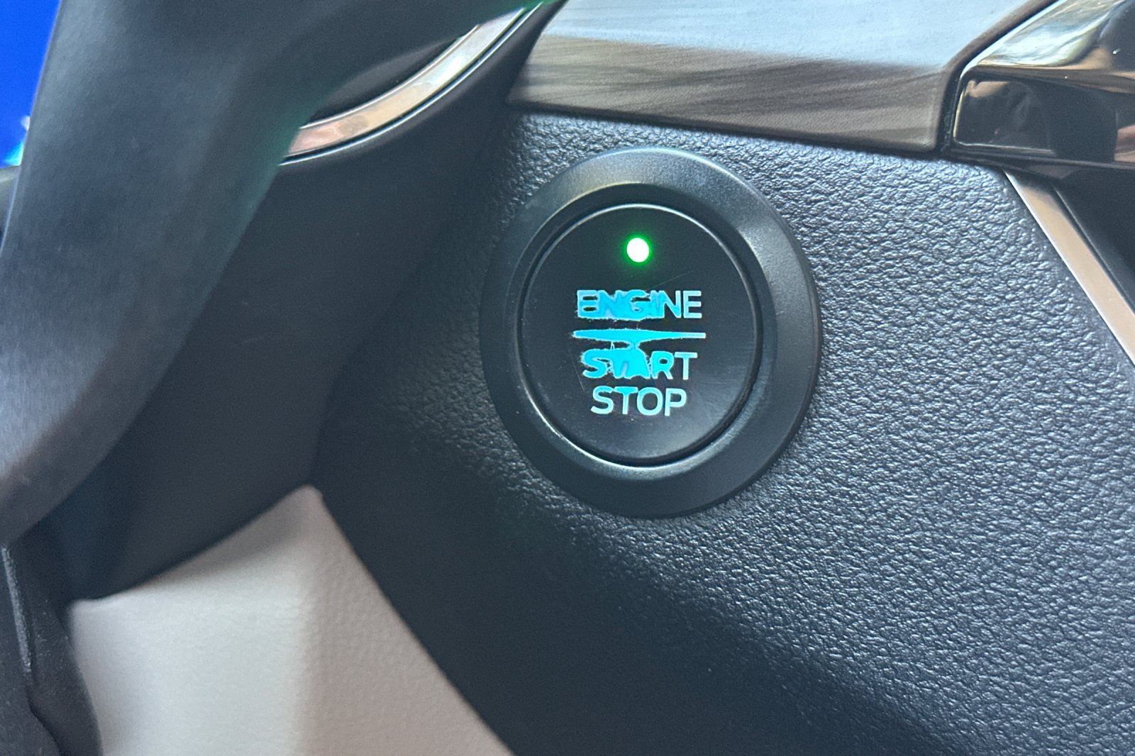 Used 2020 Silver Ford Titanium Hybrid image 22