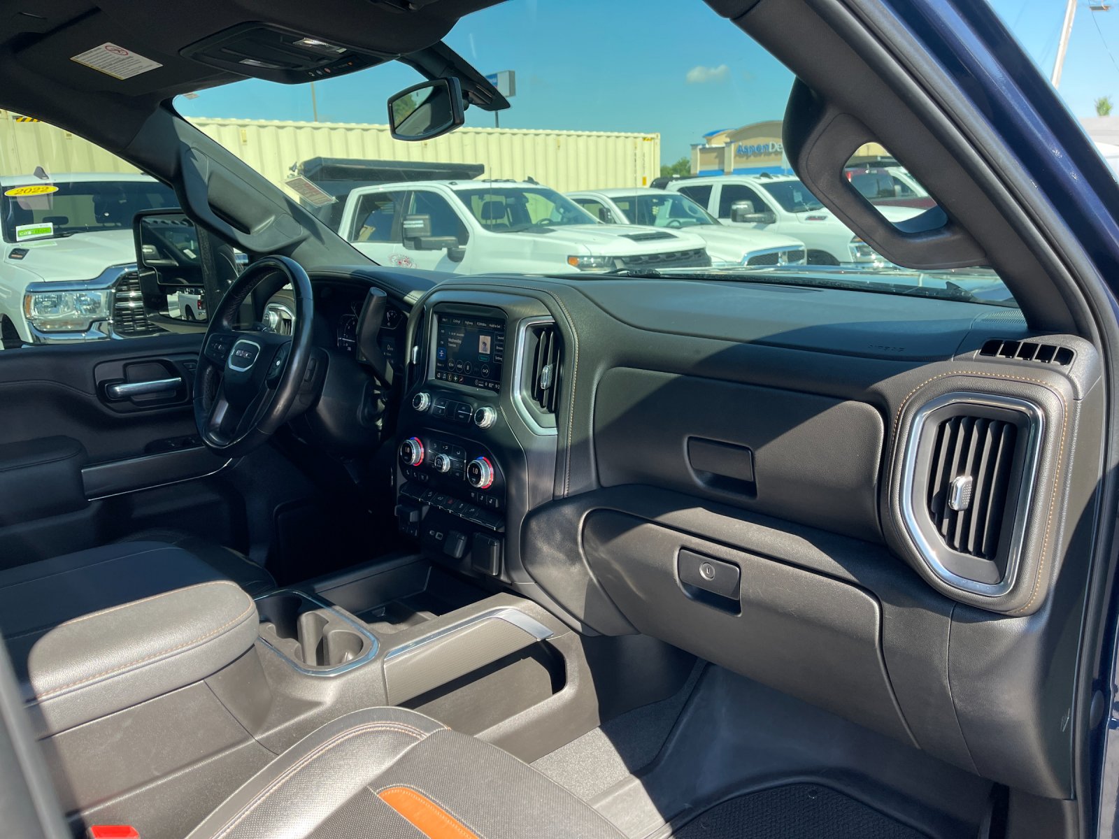 Used 2023 Blue GMC AT4 image 17