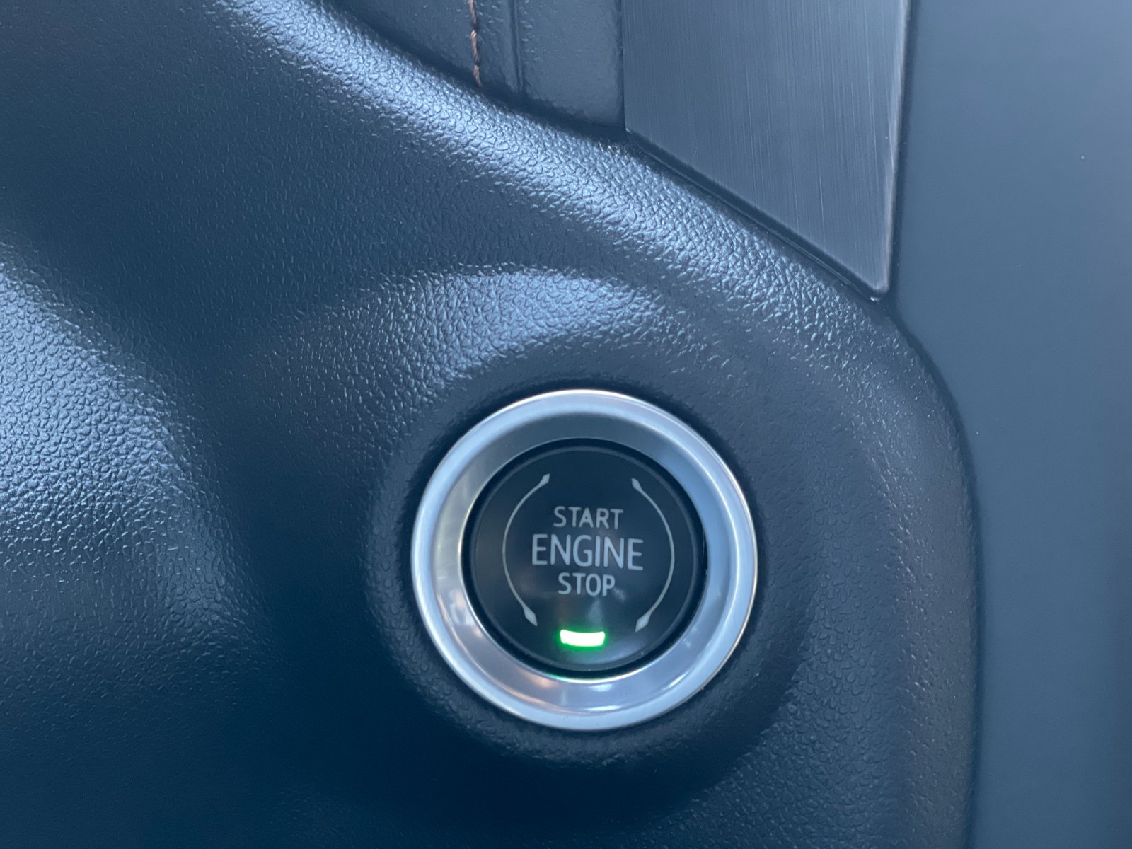 Used 2023 Blue GMC AT4 image 23