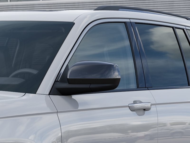 New 2026 Bright White Clear-Coat Exterior Paint Jeep Limited image 12