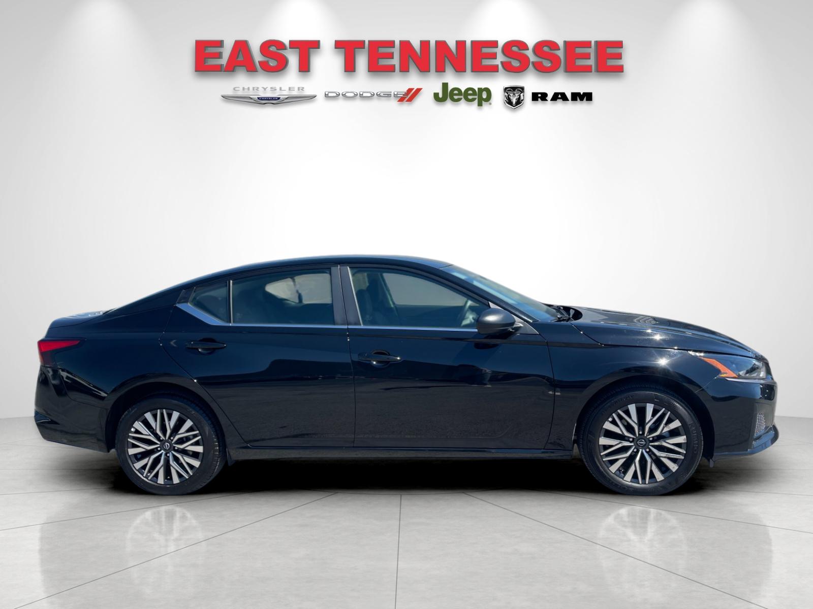 Used 2026 Black Nissan 2.5 SV image 2