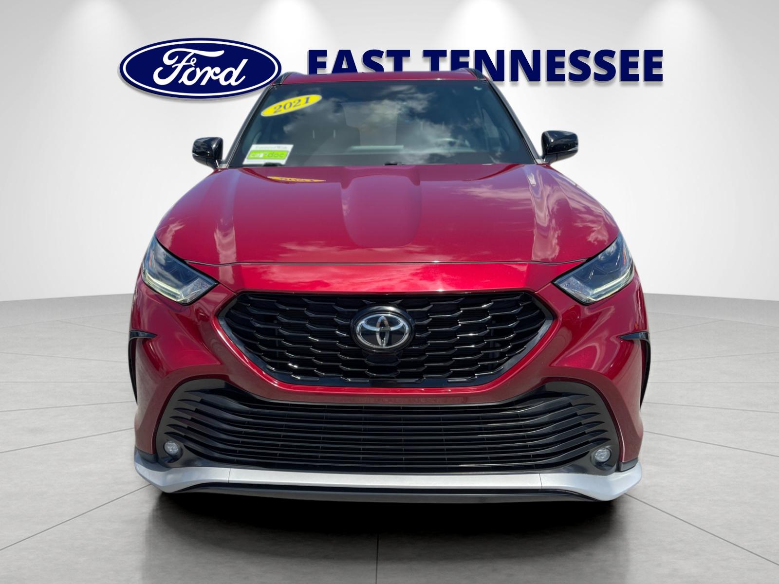 Used 2021 Red Toyota XSE image 9