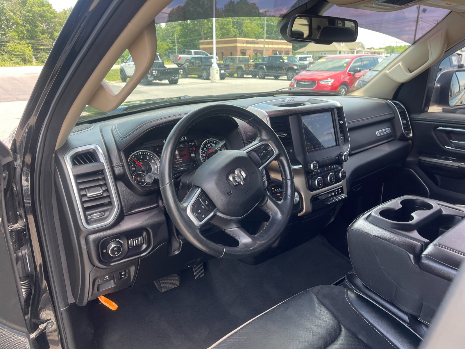 Used 2019 Black Ram Laramie image 11