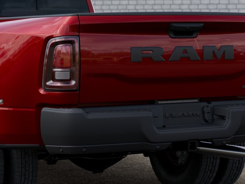 New 2026 Molten Red Pearl-Coat Exterior Paint RAM Tradesman image 13