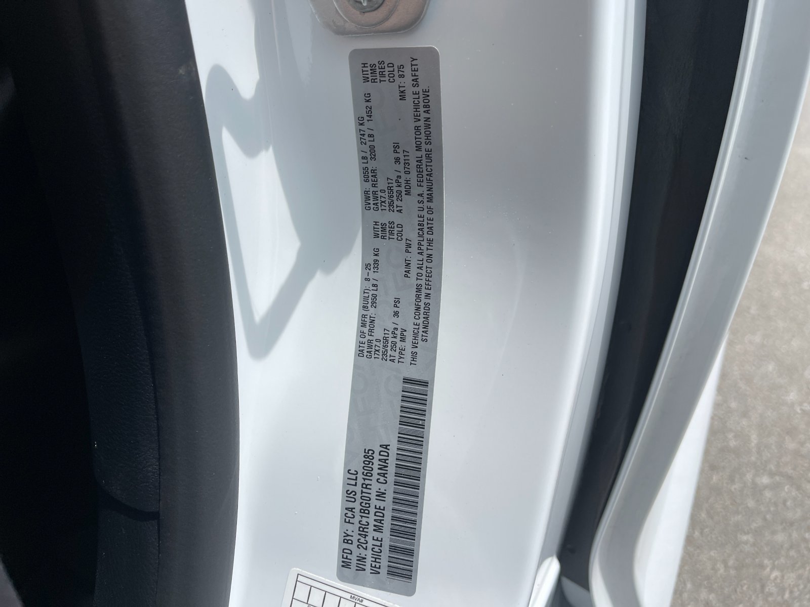 Used 2026 White Chrysler Select image 33