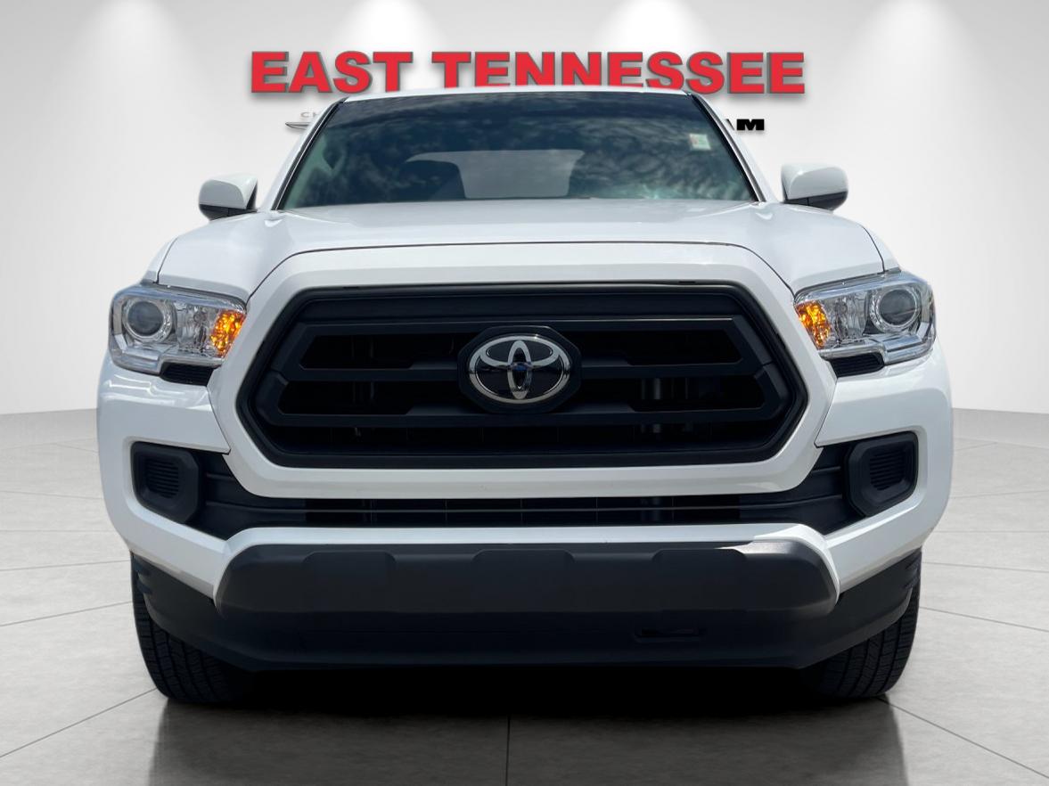 Used 2022 White Toyota SR image 9