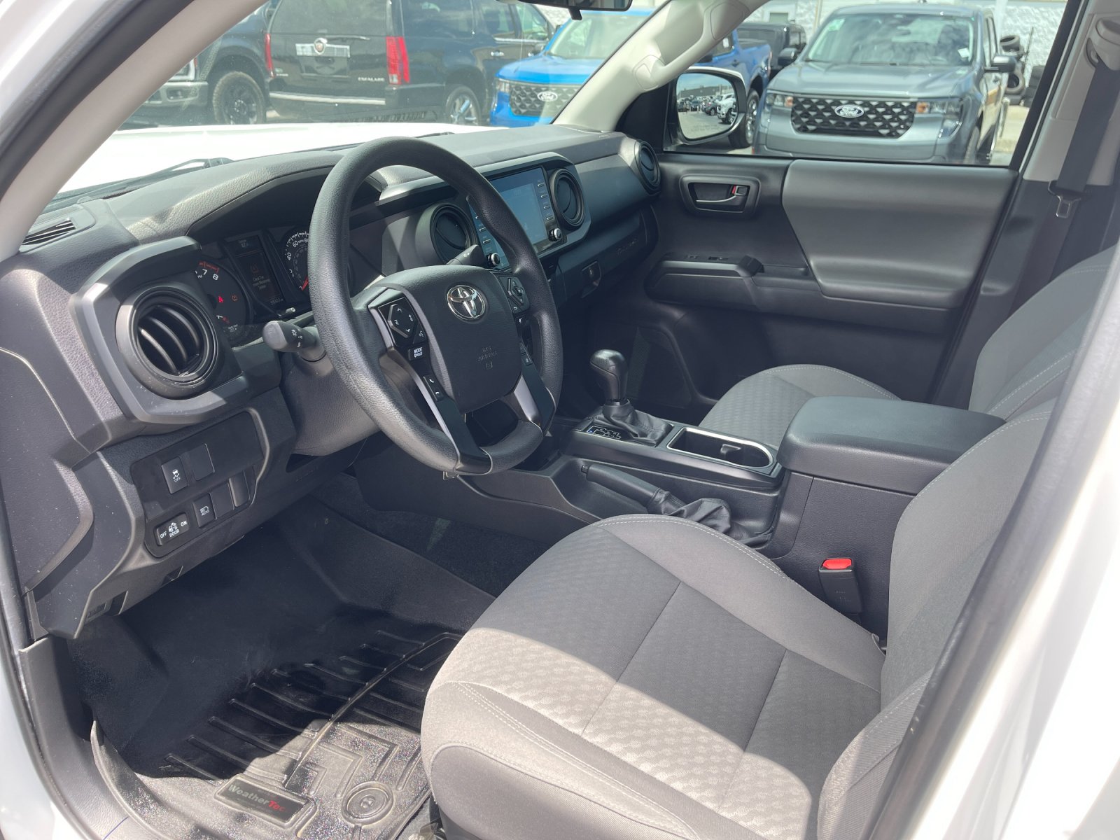 Used 2022 White Toyota SR image 11