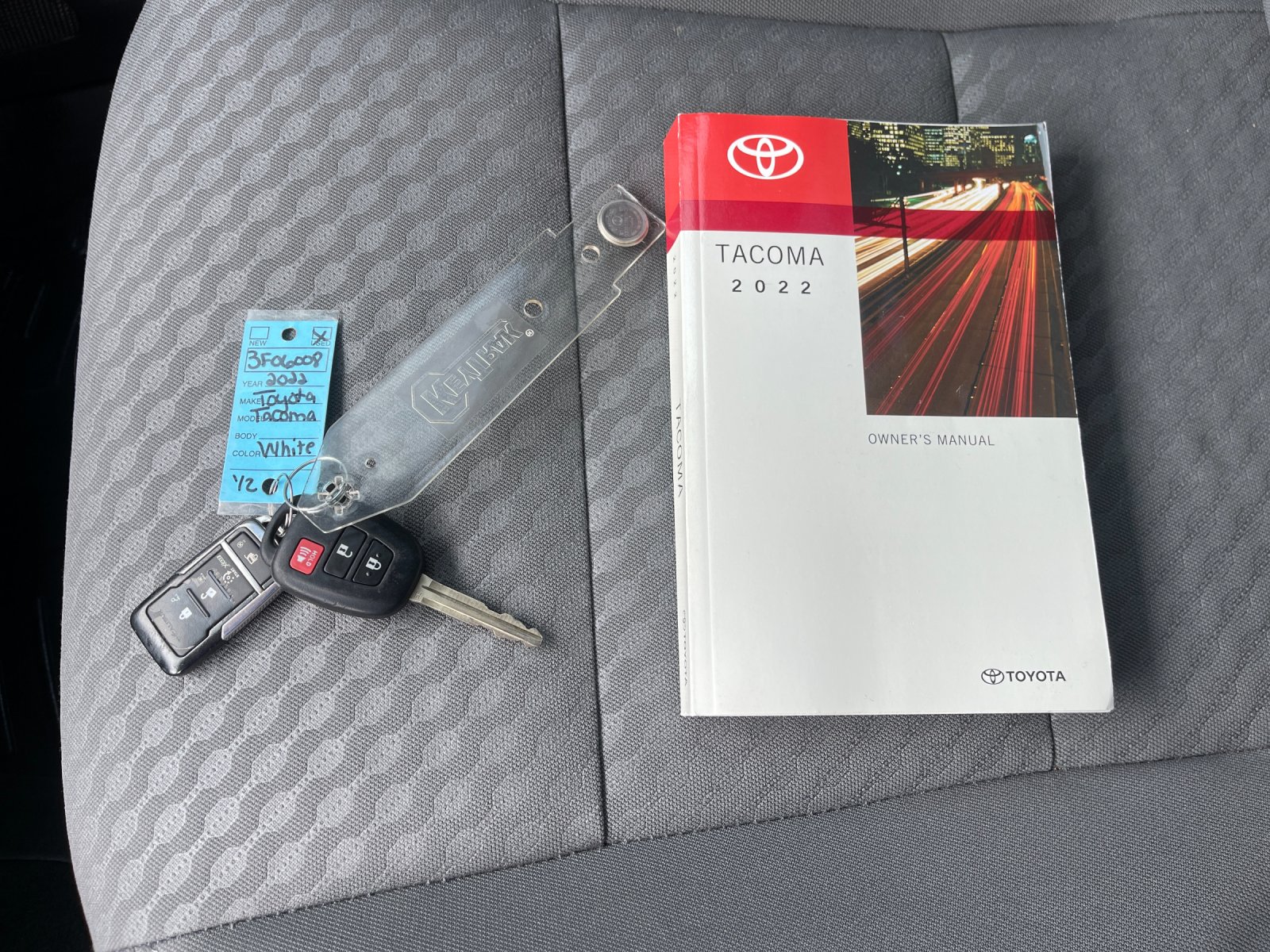 Used 2022 White Toyota SR image 10