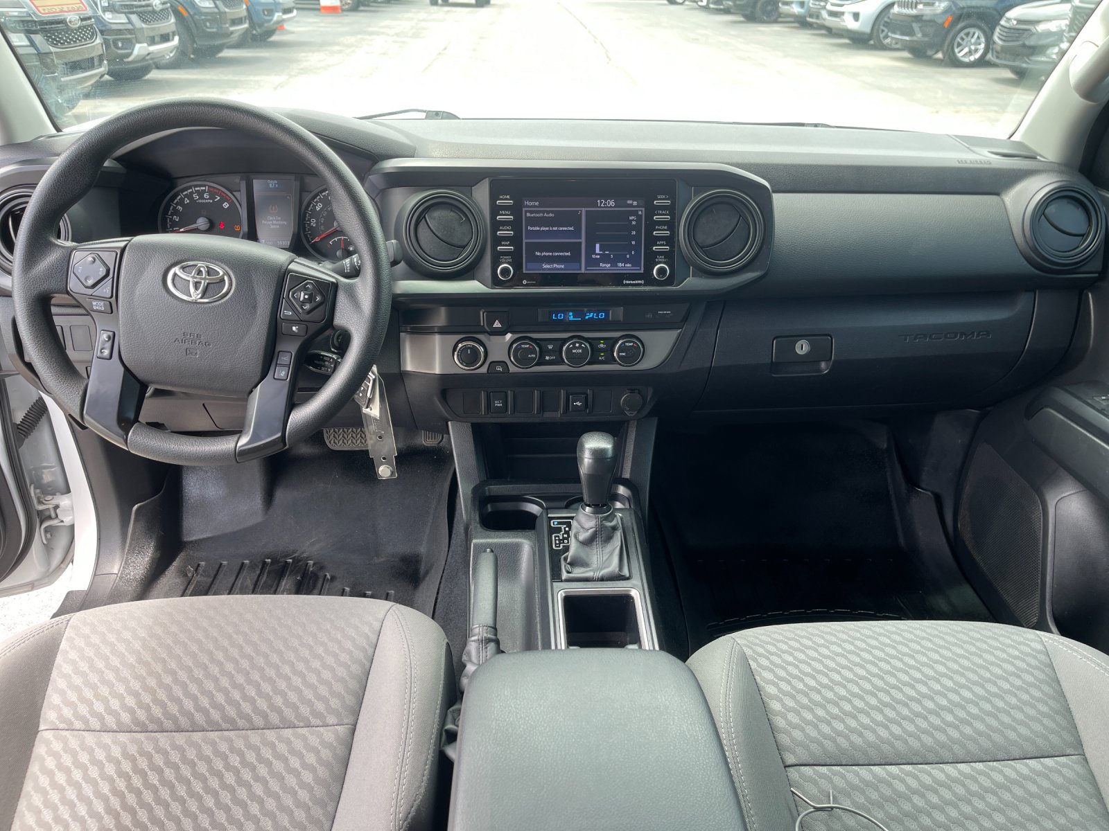 Used 2022 White Toyota SR image 16