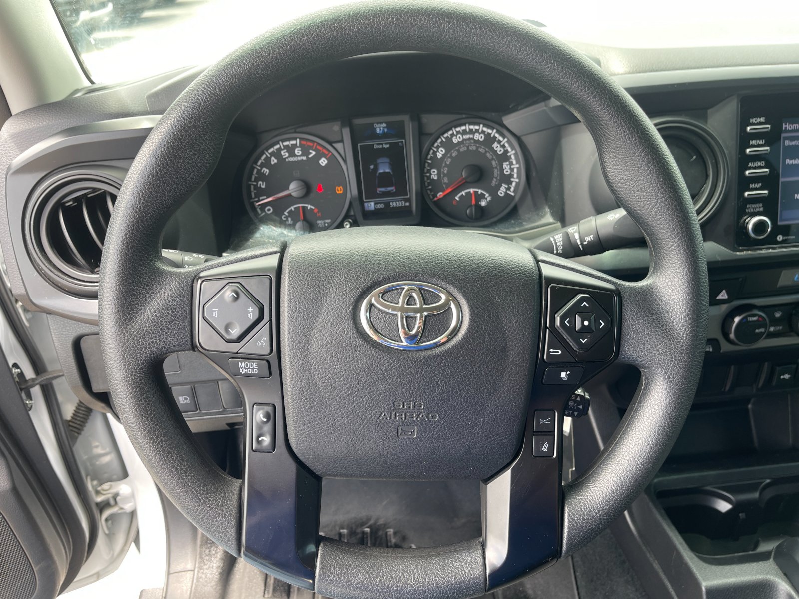 Used 2022 White Toyota SR image 26