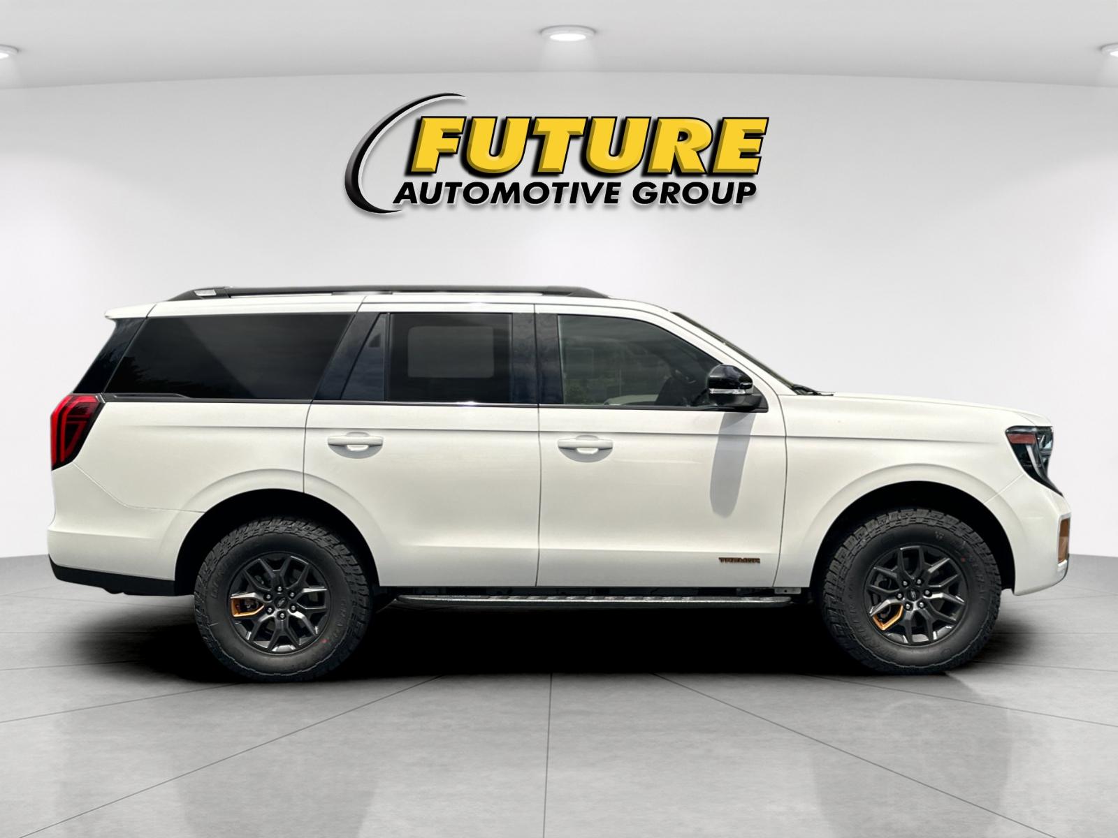 New 2026 White Ford Tremor image 2