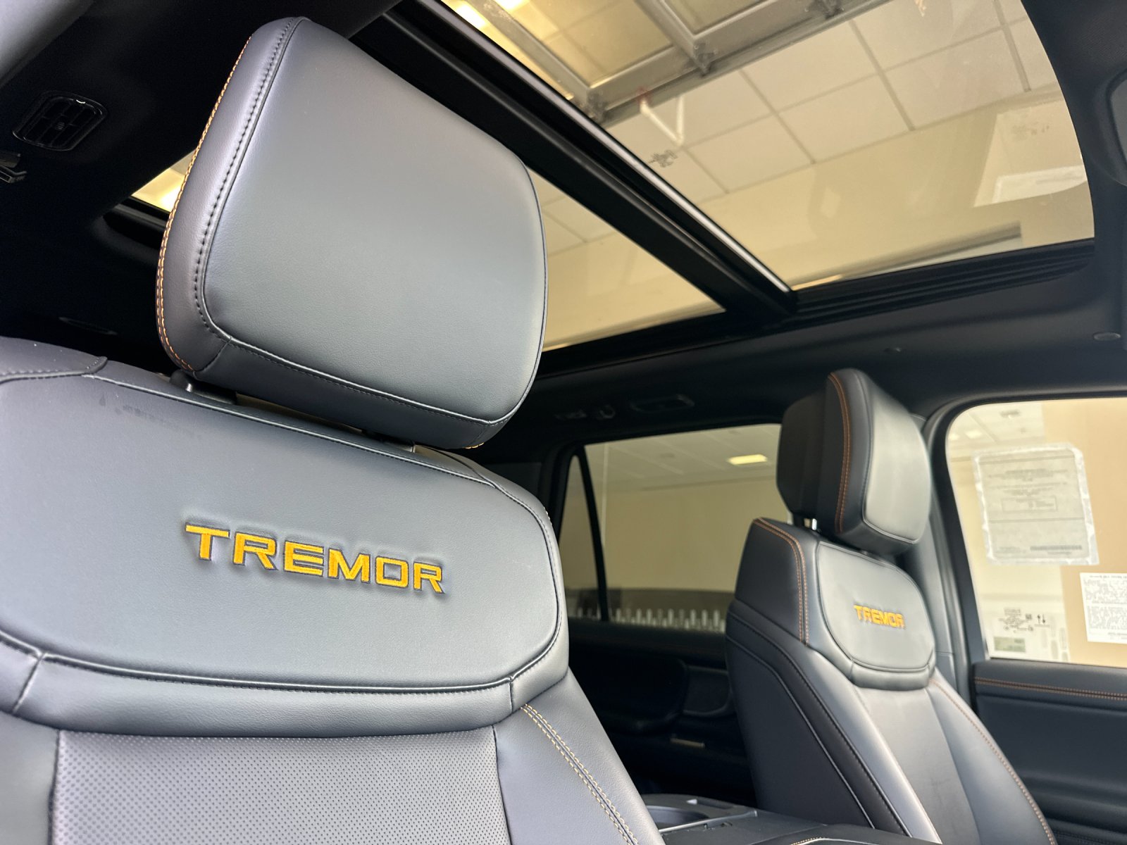 New 2026 White Ford Tremor image 17