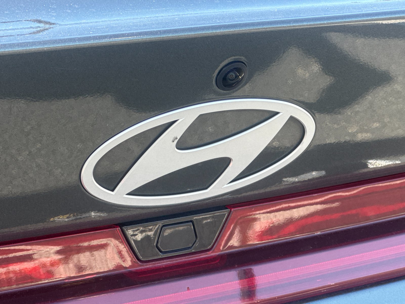 Used 2025 Gray Hyundai SEL Convenience image 24
