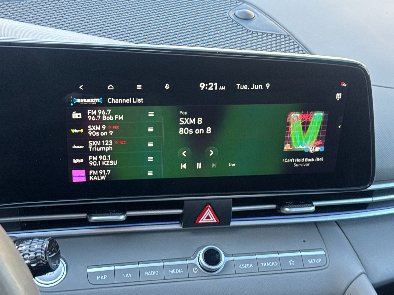 Used 2025 Gray Hyundai SEL Convenience image 16